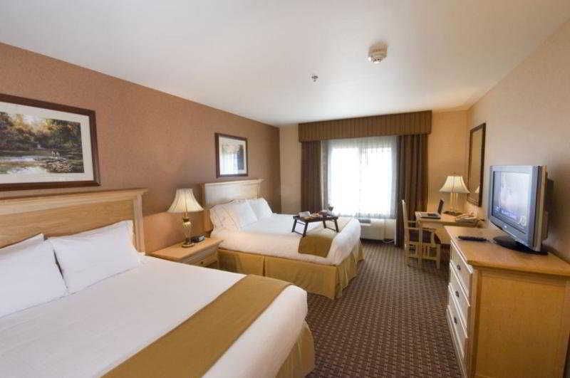 Holiday Inn Express Hotel & Suites Kalispell By Ihg Exterior photo